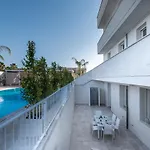 Aparthotel Calura